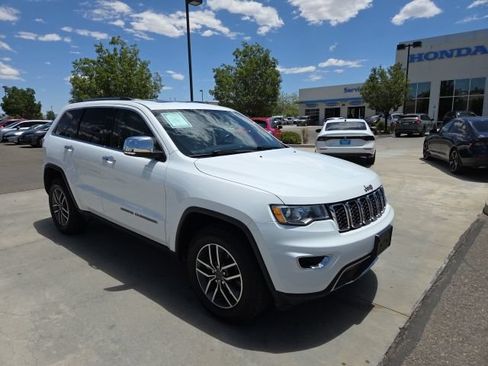 Used 2021 Jeep Grand Cherokee Limited AWD/4WD image 3