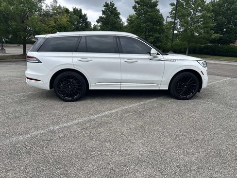 Used 2021 Lincoln Aviator Reserve AWD/4WD image 8