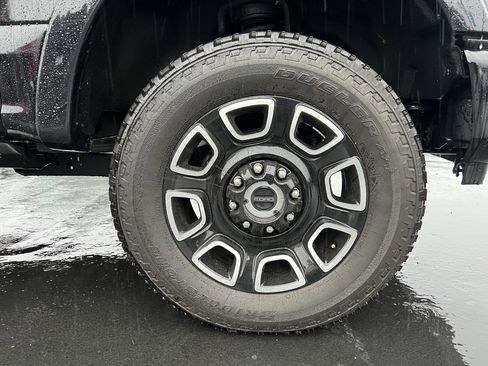 Used 2022 Ford F350 Platinum w/ Tremor Off-Road Package image 11