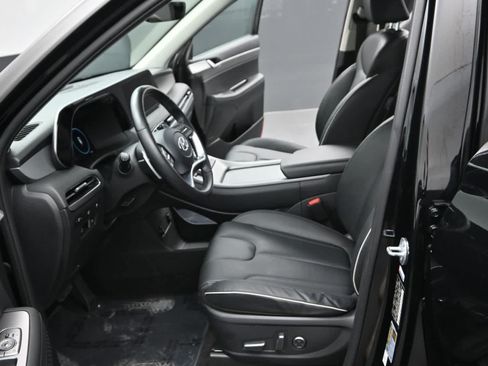Used 2023 Hyundai Palisade SEL w/ Cargo Package AWD/4WD image 16