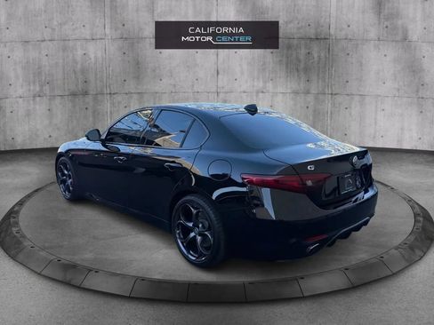 Used 2019 Alfa Romeo Giulia Ti Sport w/ Quick Order Package 22U Sport RWD image 7