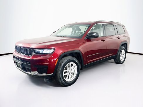 Used 2023 Jeep Grand Cherokee L Laredo image 3
