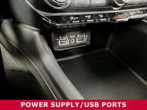 Used 2024 Dodge Durango GT AWD/4WD image 14