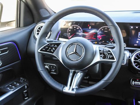 New 2026 Mercedes-Benz GLB 250 GLB 250 image 16