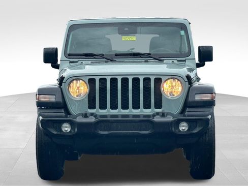 Used 2024 Jeep Wrangler Unlimited Sport AWD/4WD image 2