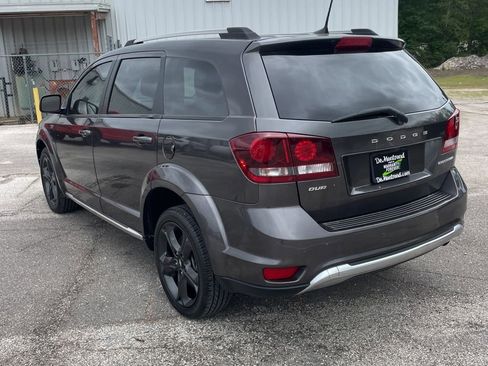 Used 2020 Dodge Journey Crossroad w/ Popular Equipment Group image 4