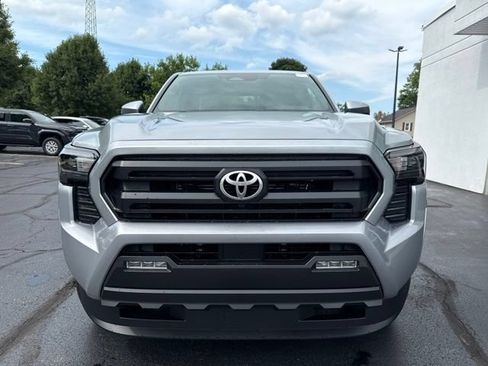 Used 2026 Toyota Tacoma SR5 AWD/4WD image 41