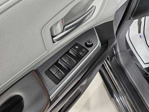 Used 2023 Toyota Sienna XSE FWD image 12