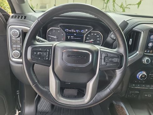 Used 2021 GMC Sierra 2500 Denali w/ Denali Ultimate Package AWD/4WD image 24