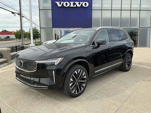 New 2026 Volvo XC90 T8 Ultra w/ Protection Package Premier AWD/4WD image 3