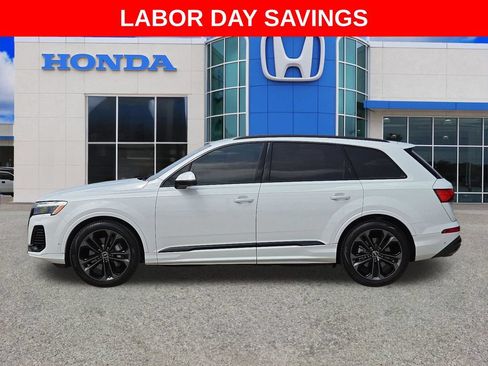 Used 2025 Audi Q7 3.0T Premium Plus AWD/4WD image 6