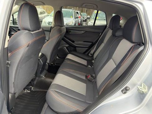 Used 2021 Subaru Crosstrek 2.0i Premium image 19