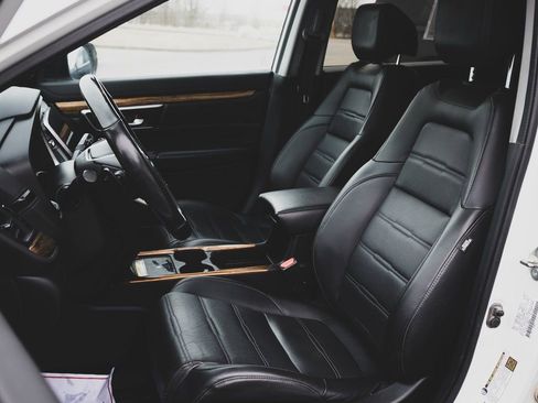 Used 2020 Honda CR-V Touring image 25