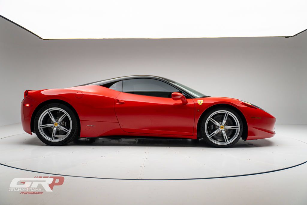 Used 2011 Ferrari 458 Italia Coupe RWD image 2