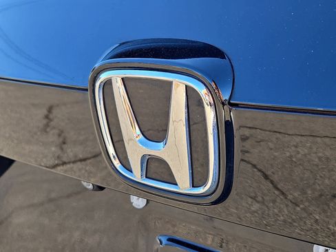 Used 2018 Honda Accord Touring image 29