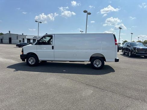 New 2025 Chevrolet Express 3500 Extended w/ Driver Convenience Package RWD image 7