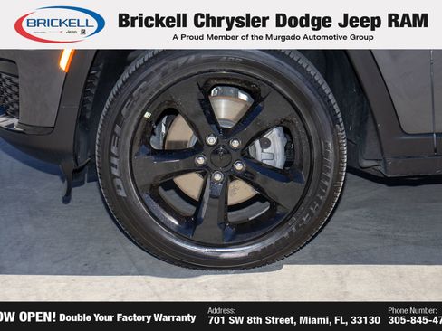 Used 2025 Jeep Grand Cherokee L Altitude AWD/4WD image 40