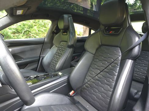 Used 2022 Audi RS e-tron GT w/ Carbon Performance Package AWD/4WD image 12