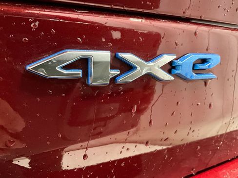 Used 2025 Jeep Grand Cherokee Summit image 8