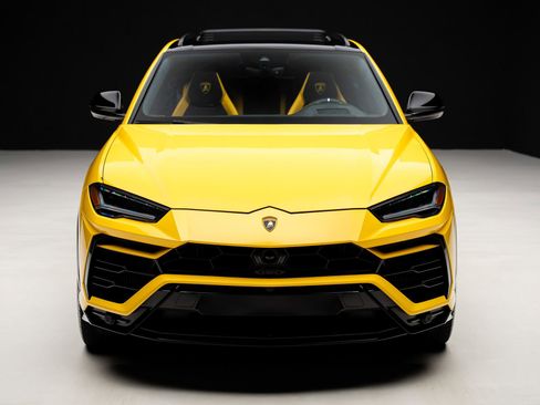 Used 2021 Lamborghini Urus AWD/4WD image 6