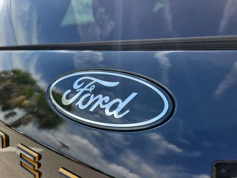 New 2026 Ford Expedition Tremor image 8