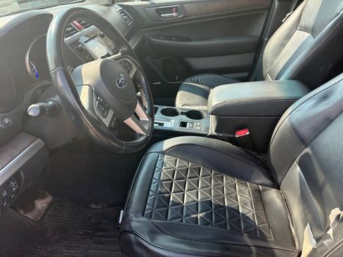 Used 2016 Subaru Outback 2.5i Limited AWD/4WD image 9