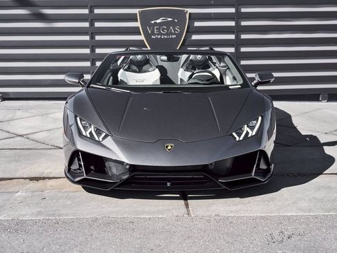 Used 2024 Lamborghini Huracan EVO AWD/4WD image 16