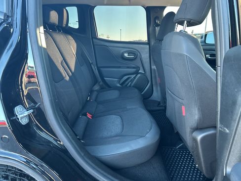 Used 2023 Jeep Renegade Trailhawk image 12