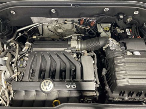 Used 2019 Volkswagen Atlas SE w/ Towing Package AWD/4WD image 9