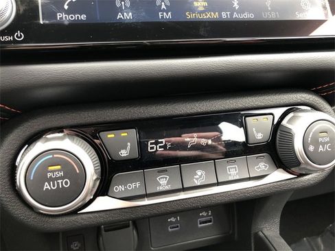 Certified 2025 Nissan Versa SR w/ Trunk Package image 26