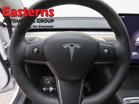 Used 2023 Tesla Model 3 Standard Range RWD image 10