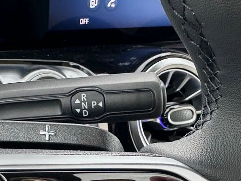 Certified 2026 Mercedes-Benz GLB 250 4MATIC image 18