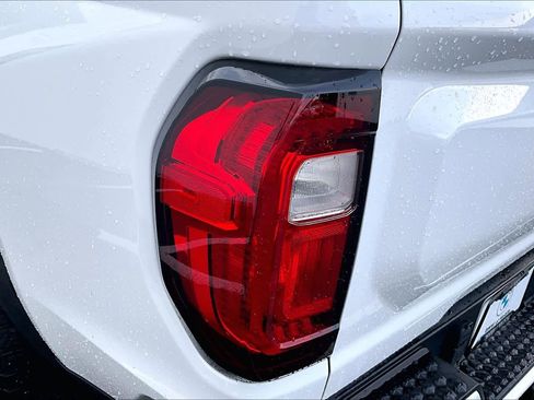 Used 2023 GMC Canyon AT4 w/ AT4 Premium Package image 28