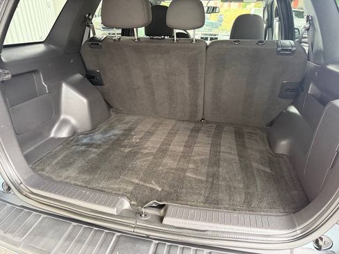 Used 2012 Ford Escape XLT FWD image 29