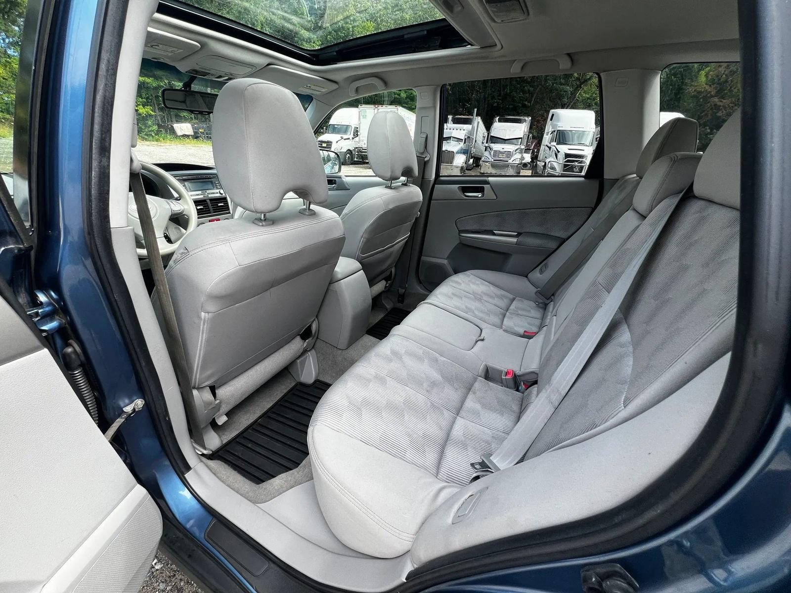 Used 2010 Subaru Forester 2.5X Premium w/ Popular Equipment Group 1A AWD/4WD image 10