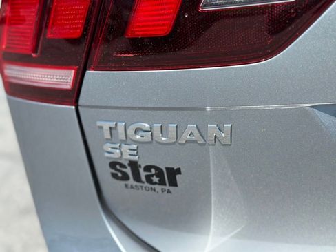 Used 2021 Volkswagen Tiguan SE R-Line AWD/4WD image 39