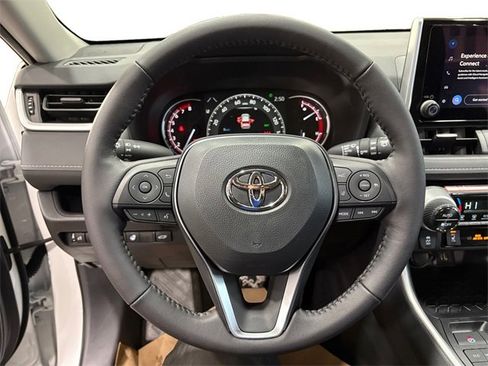New 2025 Toyota RAV4 XLE image 15
