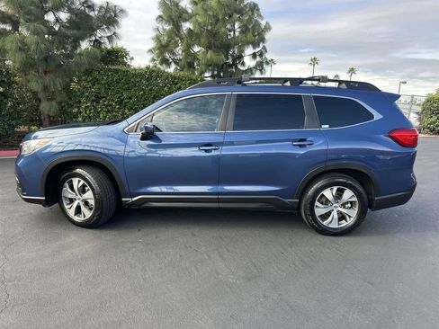 Used 2022 Subaru Ascent Premium w/ Convenience Package image 3