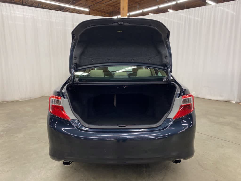 Used 2013 Toyota Camry XLE FWD image 27