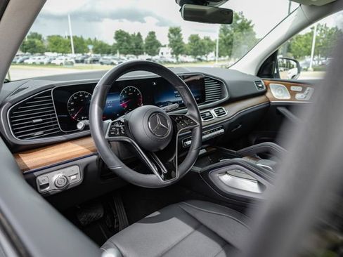 Certified 2025 Mercedes-Benz GLE 350 4MATIC image 16