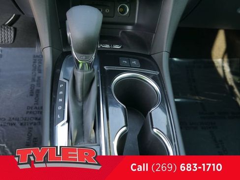 Used 2023 Chevrolet Equinox Premier FWD image 38