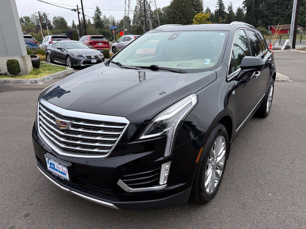 Used 2017 Cadillac XT5 Platinum AWD/4WD image 10