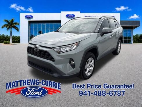 Used 2020 Toyota RAV4 XLE FWD image 7