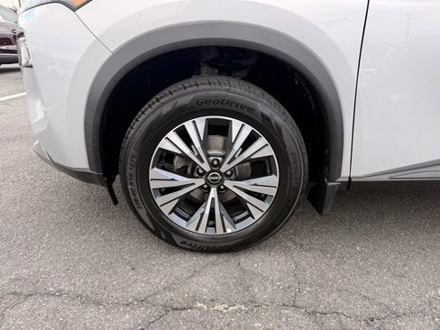 Certified 2023 Nissan Rogue SV w/ SV Premium Package image 9