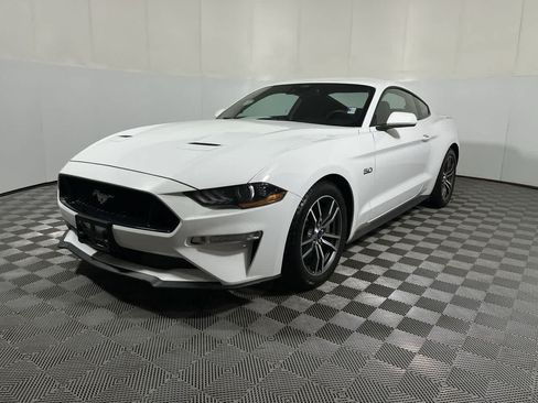 Used 2023 Ford Mustang GT RWD image 4