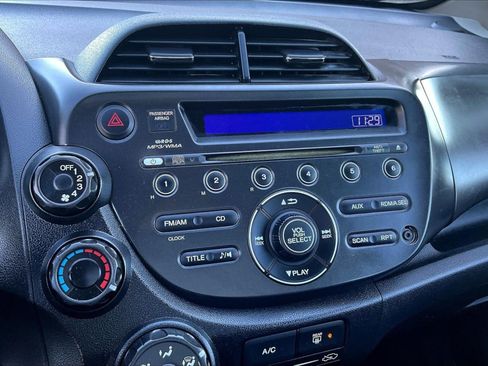 Used 2013 Honda Fit Sport image 14
