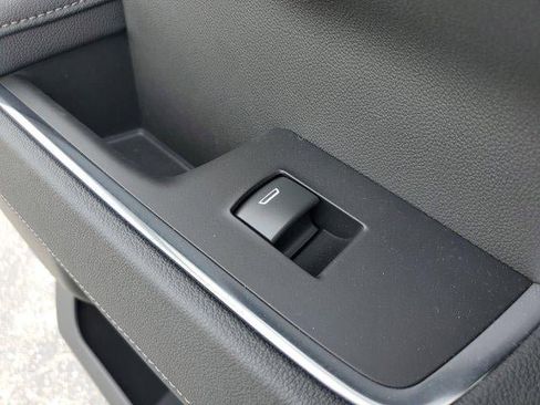 New 2025 GMC Sierra 1500 Elevation image 14