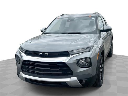 Certified 2023 Chevrolet TrailBlazer LT w/ Convenience Package FWD image 1