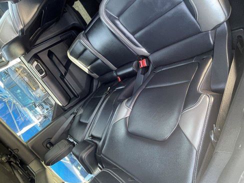 Used 2025 Ford Bronco Outer Banks w/ Sasquatch Package AWD/4WD image 27