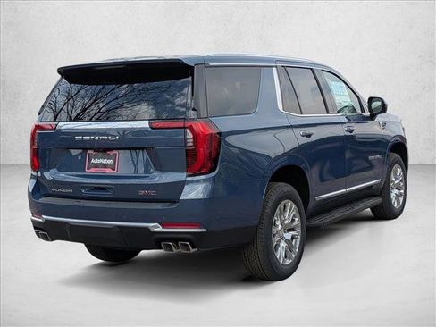 New 2026 GMC Yukon Denali w/ Advanced Technology Package image 2